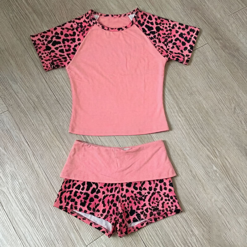 夏新アメリカンレトロヒョウ柄パッチワーク半袖ショーツセット  - Summer Clothing Model のレビューと価格